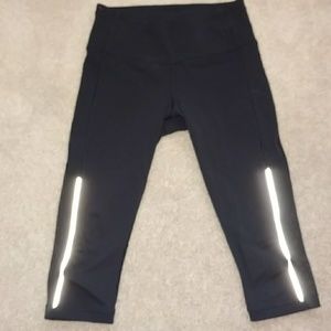 Lululemon Gathered Knee Crops